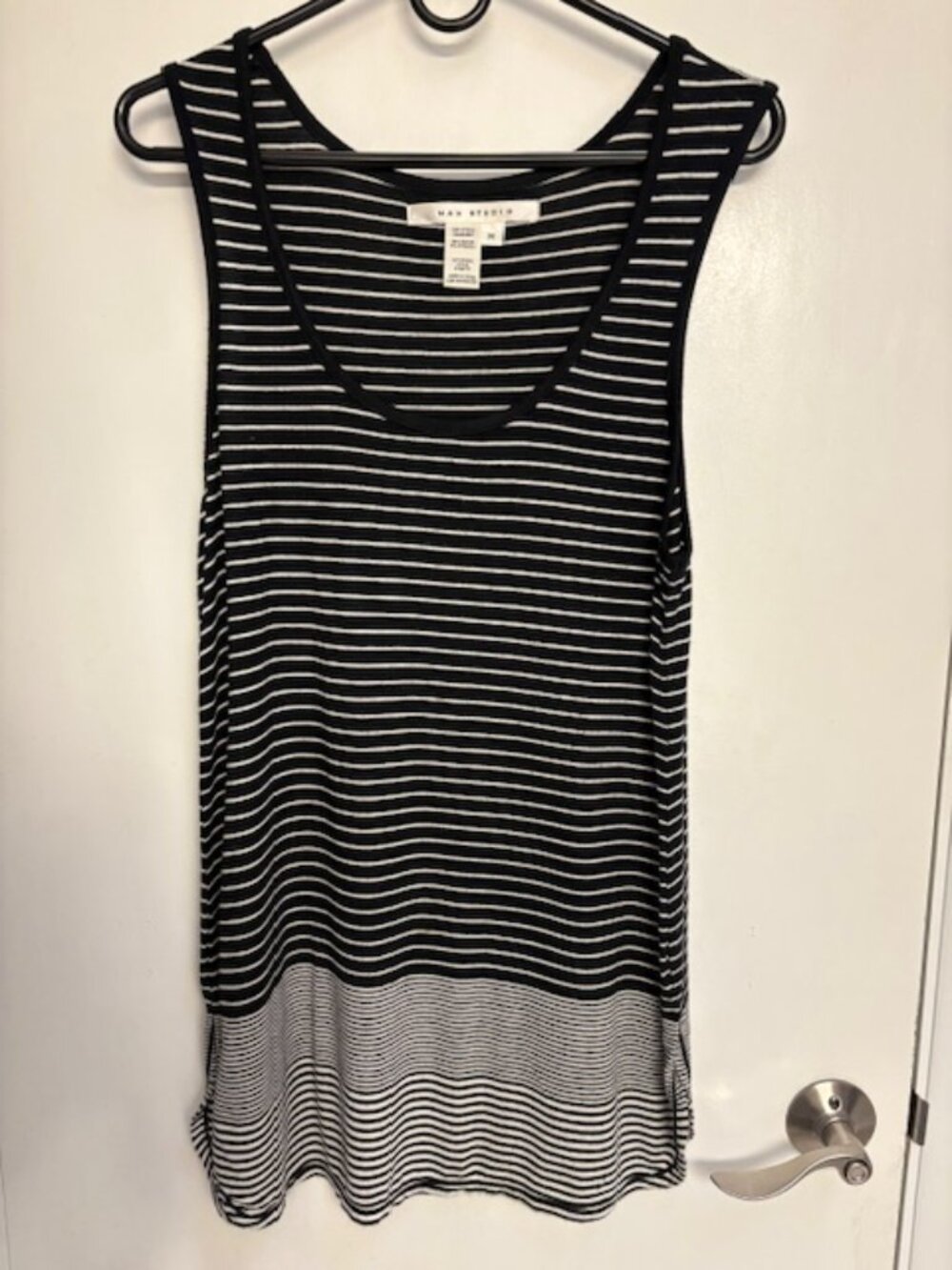 Max Studio Black & White striped sleeveless shirt
